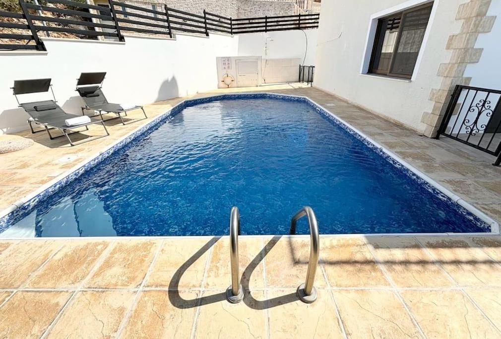 Villa Chara Spectacular Panoramic Views! Peyia